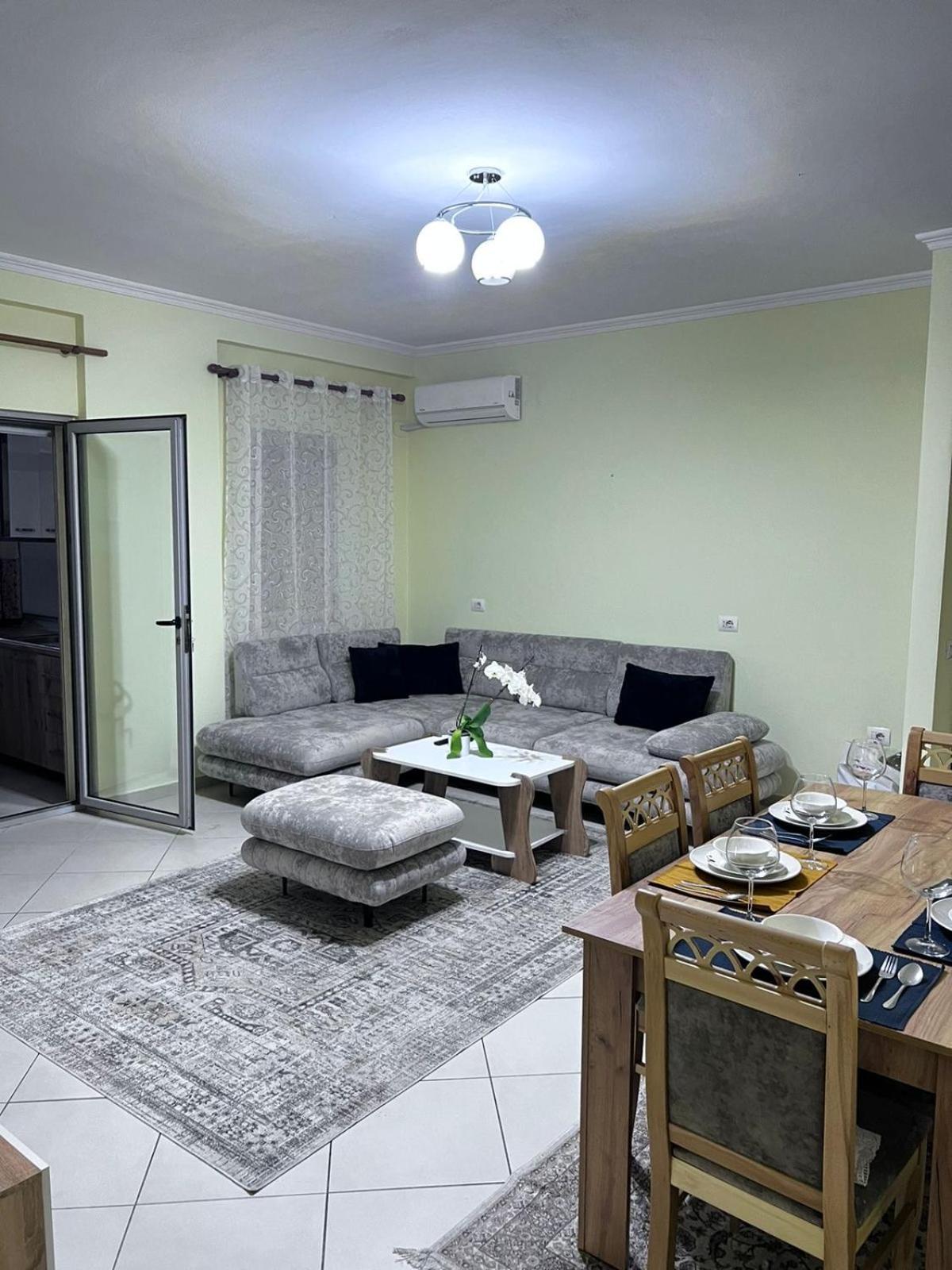 New Baazar Terrace Apartment Тирана Экстерьер фото