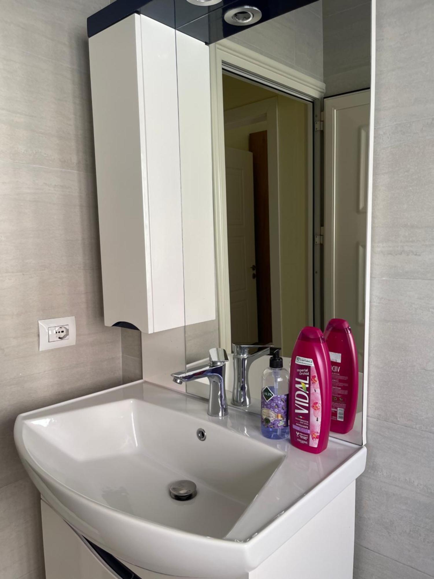 New Baazar Terrace Apartment Тирана Экстерьер фото
